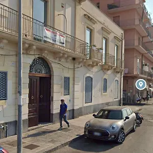 https://eureka-apartment.taorminaitalyhotels.com