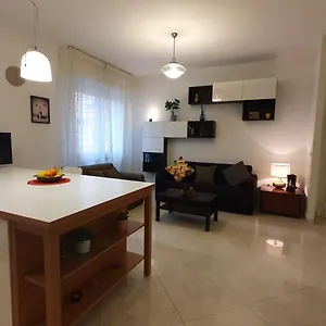 https://casa-publicola.it-romehotels.com